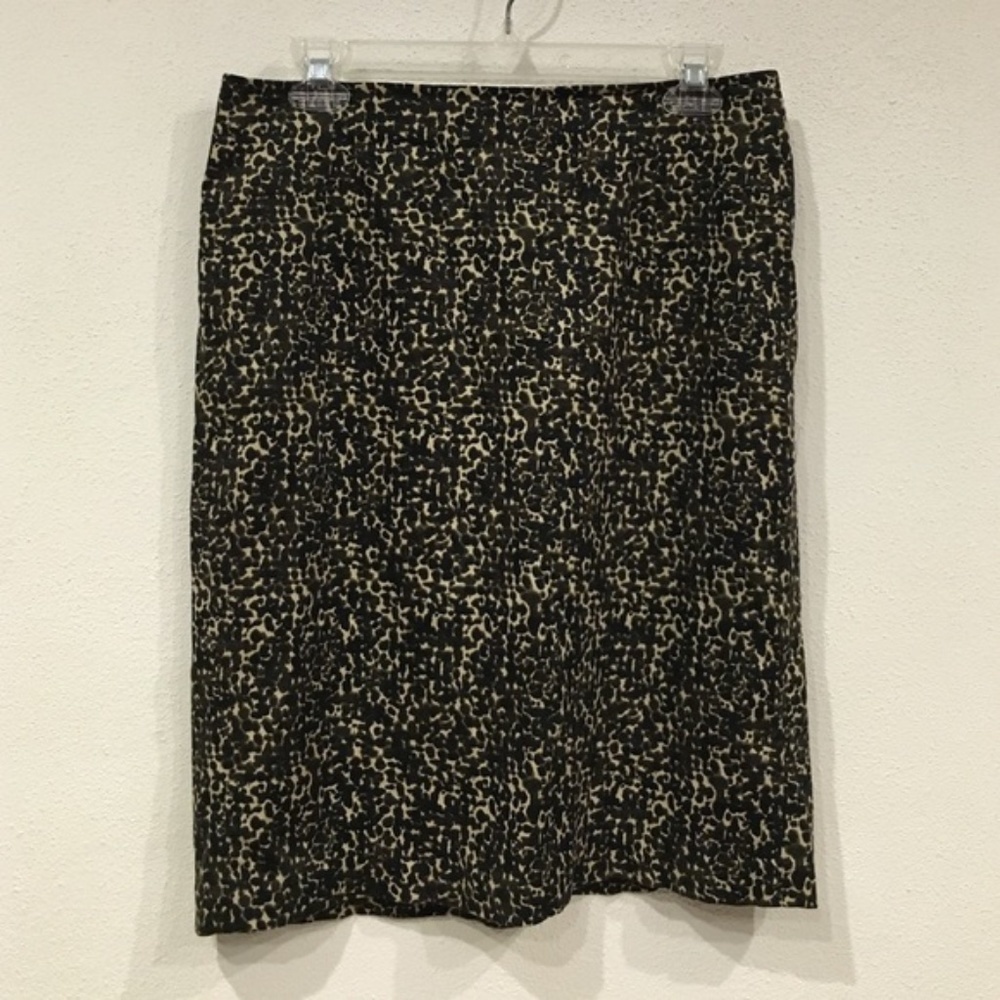 Ann Taylor Polka Dot Pencil Skirt Size 4 EUC